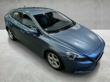 volvo-v40-diesel-2014-big-2