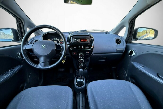 peugeot-ion-elektrisitet-2012-big-12