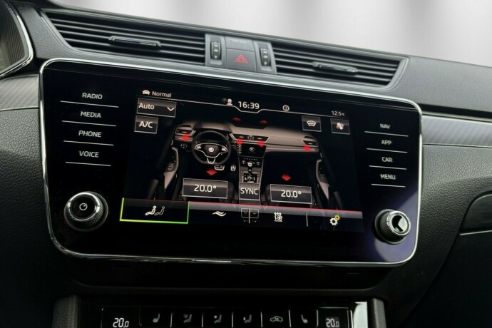skoda-superb-diesel-2021-big-27