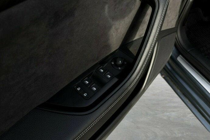 skoda-superb-diesel-2021-big-38