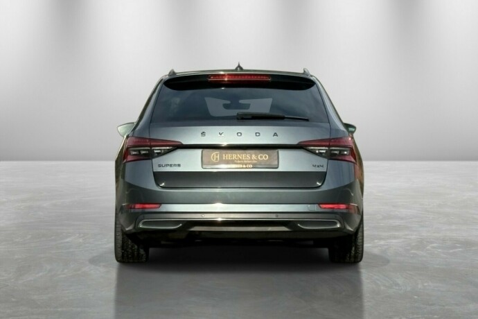 skoda-superb-diesel-2021-big-8