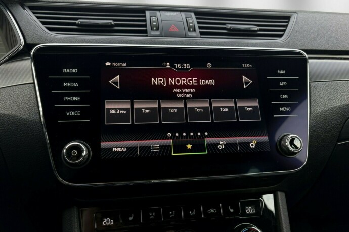 skoda-superb-diesel-2021-big-23