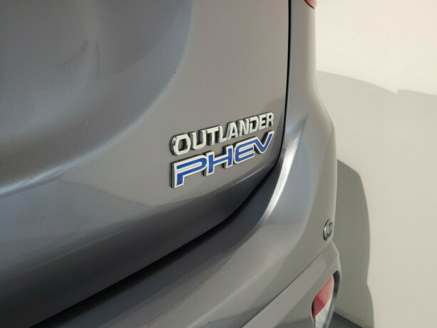 mitsubishi-outlander-elektrisitetbensin-2019-big-8
