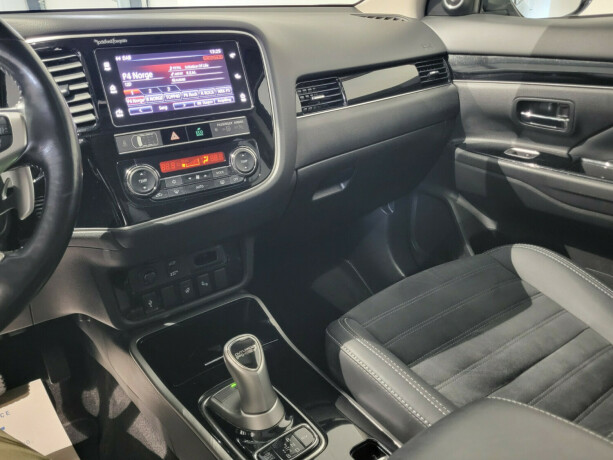 mitsubishi-outlander-elektrisitetbensin-2019-big-17
