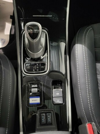mitsubishi-outlander-elektrisitetbensin-2019-big-22