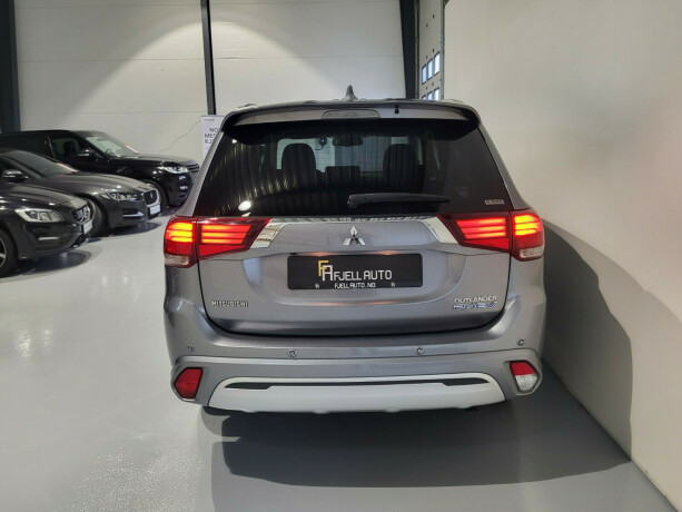 mitsubishi-outlander-elektrisitetbensin-2019-big-7