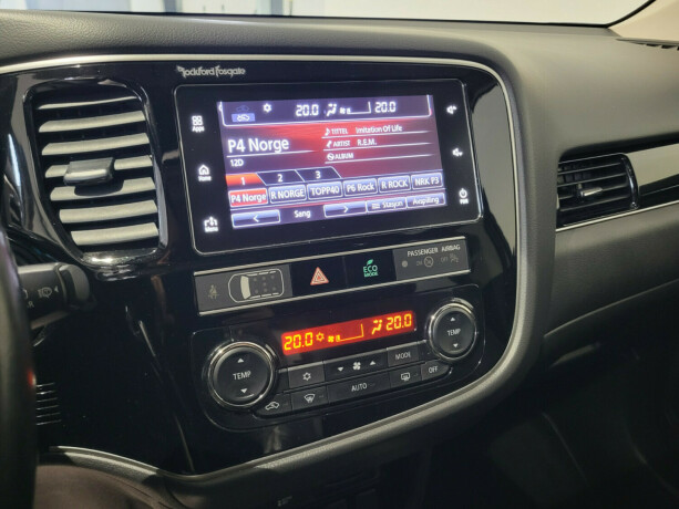 mitsubishi-outlander-elektrisitetbensin-2019-big-18
