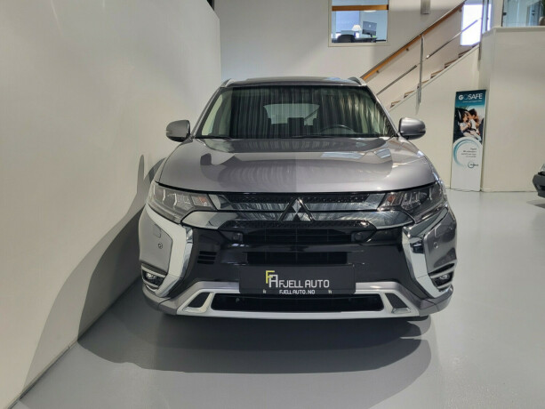 mitsubishi-outlander-elektrisitetbensin-2019-big-2