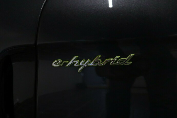 porsche-panamera-elektrisitetbensin-2019-big-65