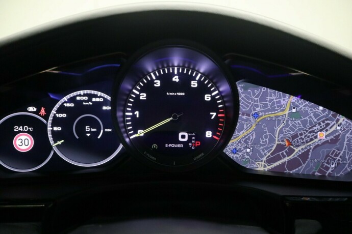 porsche-panamera-elektrisitetbensin-2019-big-33