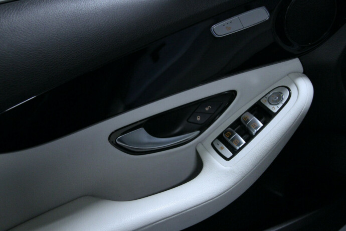mercedes-benz-c-klasse-diesel-2016-big-17