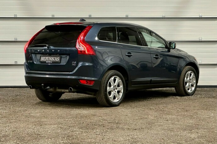 volvo-xc-60-diesel-2011-big-2