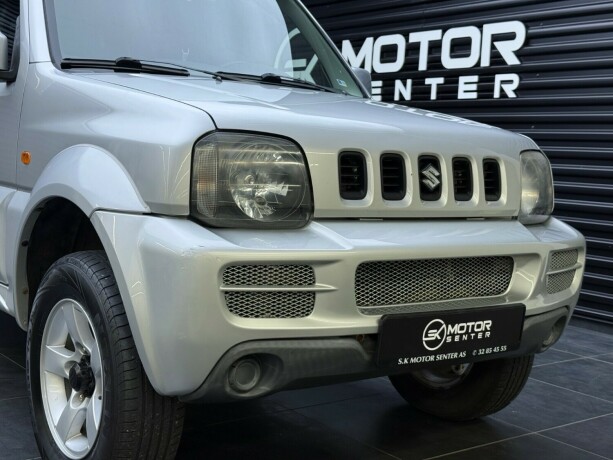 suzuki-jimny-bensin-2008-big-4