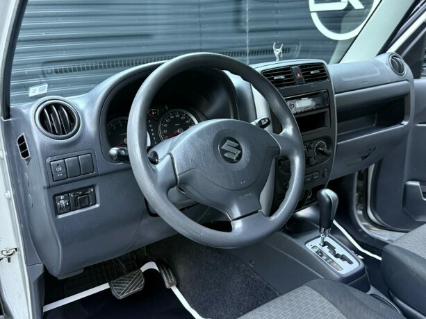 suzuki-jimny-bensin-2008-big-9