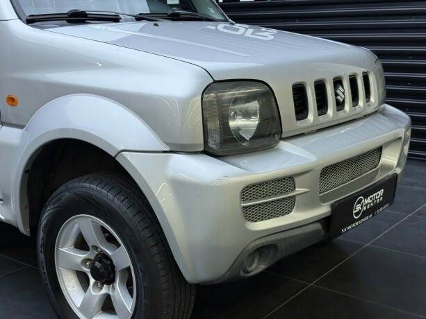 suzuki-jimny-bensin-2008-big-2