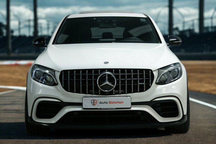 mercedes-benz-glc-bensin-2018-big-2