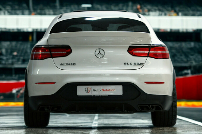 mercedes-benz-glc-bensin-2018-big-3
