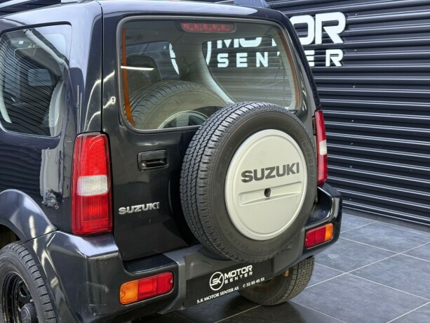 suzuki-jimny-bensin-2005-big-4