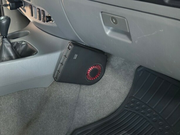 toyota-hilux-diesel-2011-big-26