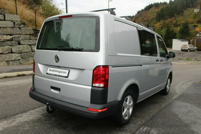 volkswagen-transporter-diesel-2020-big-4