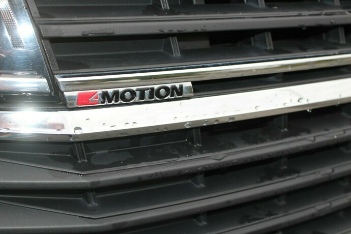 volkswagen-transporter-diesel-2020-big-2