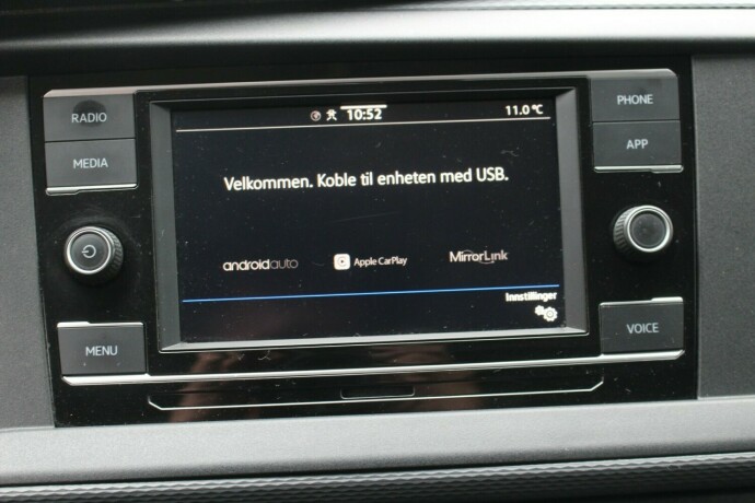 volkswagen-transporter-diesel-2020-big-17