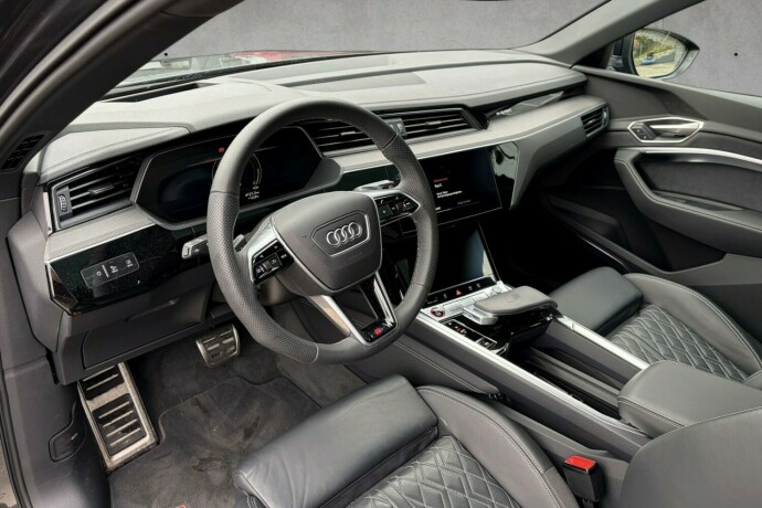 audi-sq8-e-tron-elektrisitet-2024-big-15