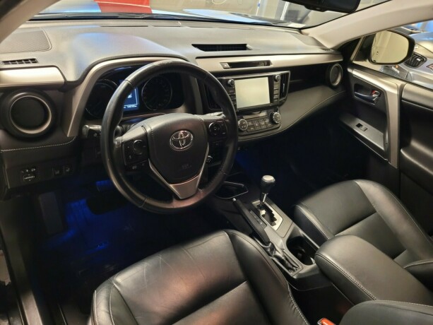 toyota-rav4-elektrisitetbensin-2016-big-21