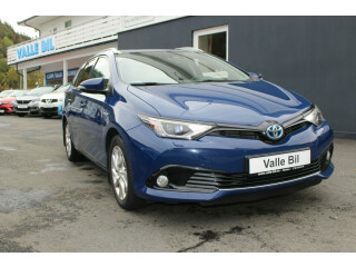 Toyota | Auris | Elektrisitet+bensin | 2018