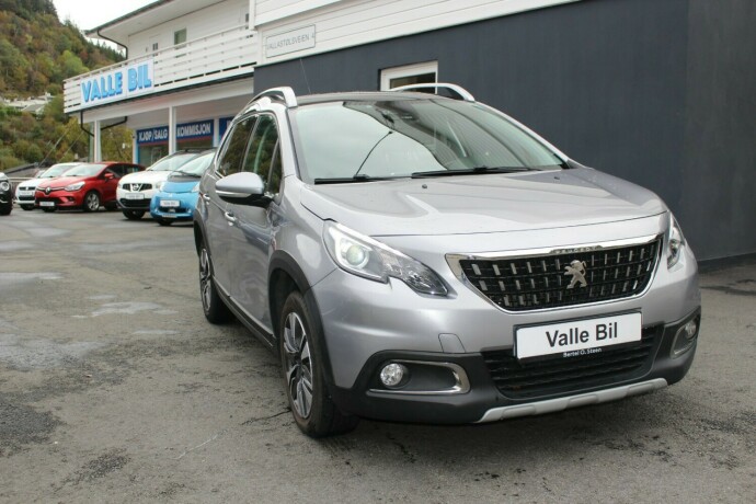 peugeot-2008-bensin-2018-big-0
