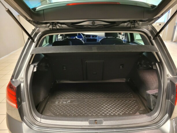 volkswagen-golf-elektrisitet-2019-big-17
