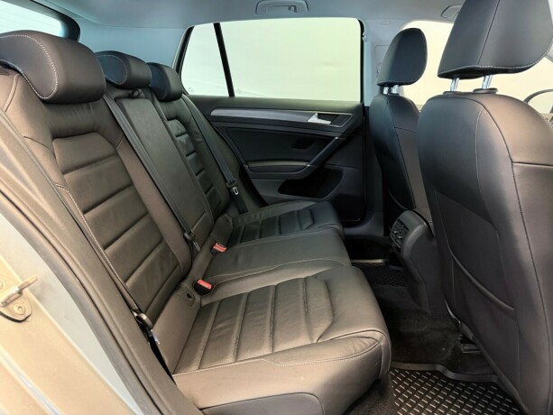volkswagen-golf-elektrisitet-2020-big-17