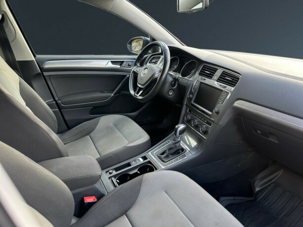 volkswagen-golf-elektrisitet-2015-big-11