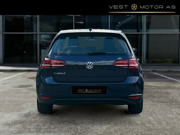 volkswagen-golf-elektrisitet-2015-big-5