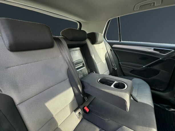volkswagen-golf-elektrisitet-2015-big-14
