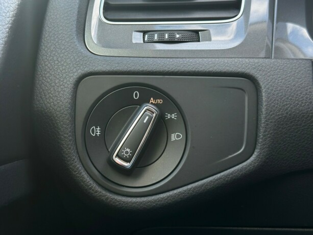 volkswagen-golf-elektrisitet-2015-big-24