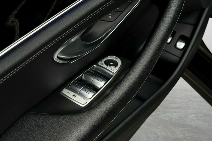 mercedes-benz-e-klasse-elektrisitetbensin-2018-big-25