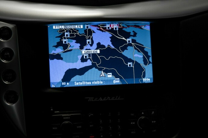 maserati-granturismo-bensin-2009-big-11