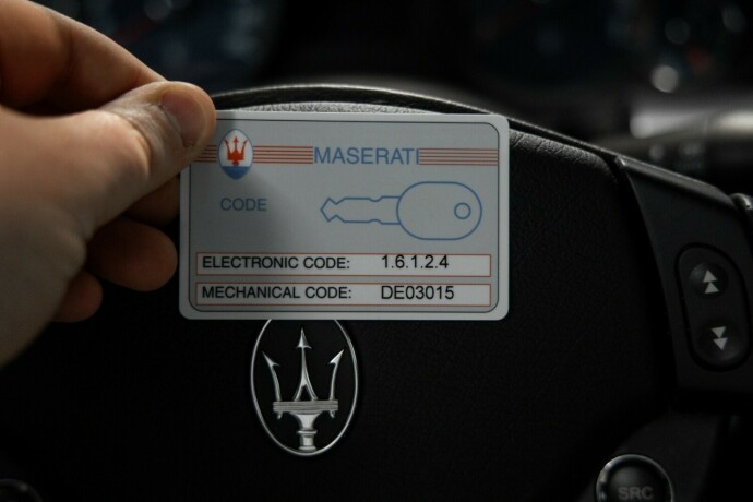 maserati-granturismo-bensin-2009-big-14