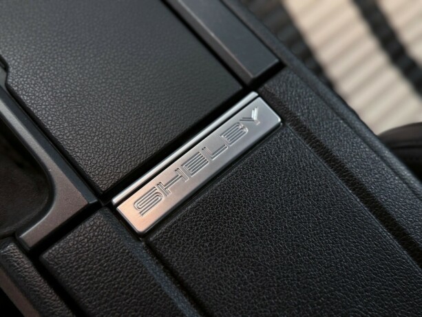 ford-mustang-bensin-2012-big-30