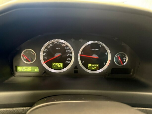 volvo-xc-70-diesel-2007-big-12