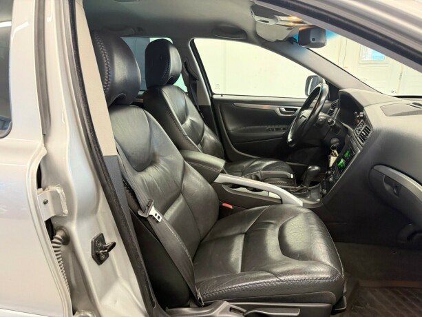 volvo-xc-70-diesel-2007-big-16