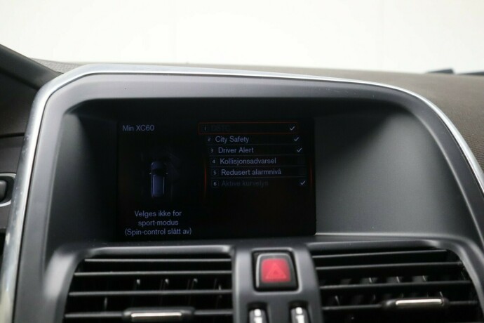 volvo-xc-60-diesel-2012-big-34