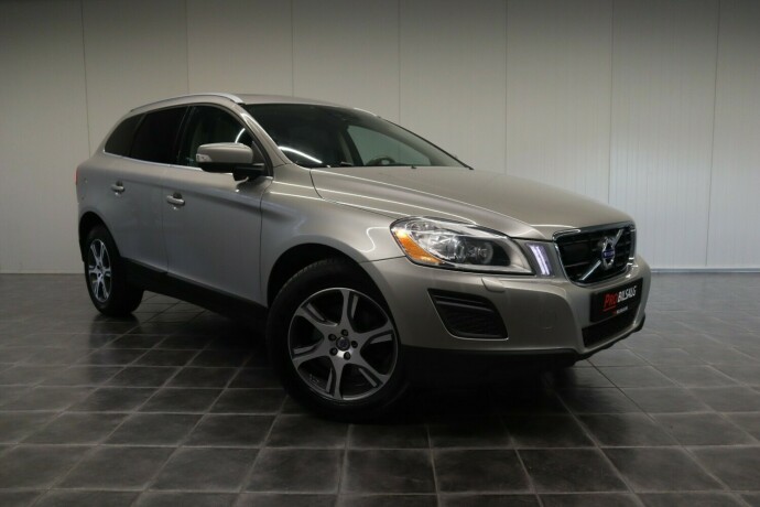 volvo-xc-60-diesel-2012-big-1