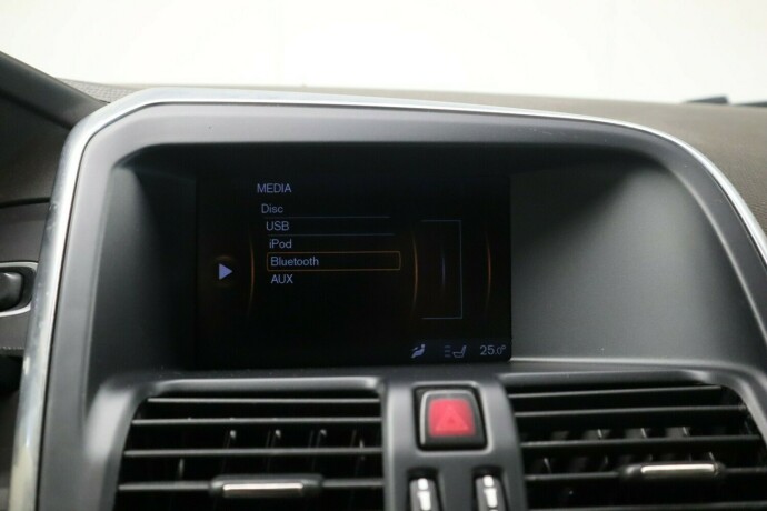 volvo-xc-60-diesel-2012-big-30
