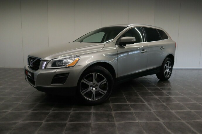 volvo-xc-60-diesel-2012-big-0