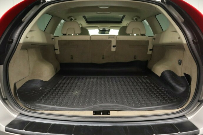 volvo-xc-60-diesel-2012-big-41
