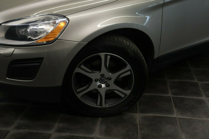 volvo-xc-60-diesel-2012-big-42