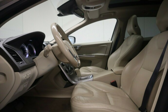 volvo-xc-60-diesel-2012-big-15