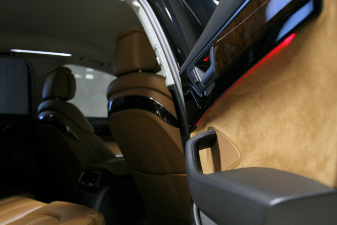 audi-a8-bensin-2016-big-2